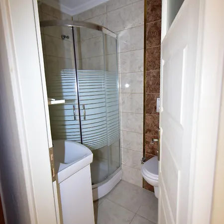 Senar Naz Otel Ayvalı