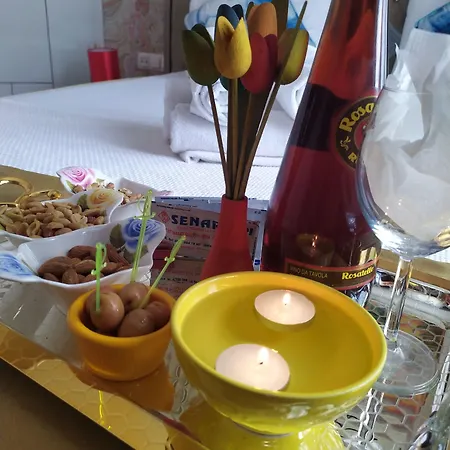 Senar Naz Ayvalı