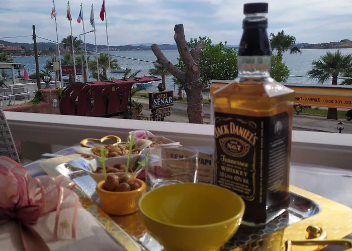 ホテル Senar Naz *